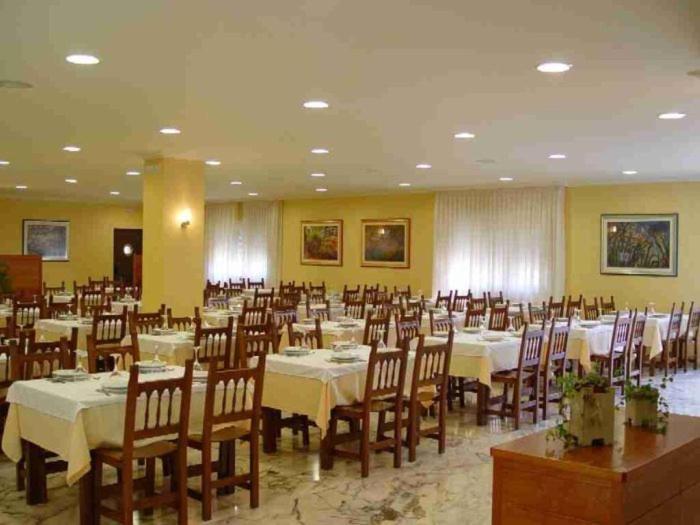 Hotel Dinajan 비야누에바 데 아로사 외부 사진