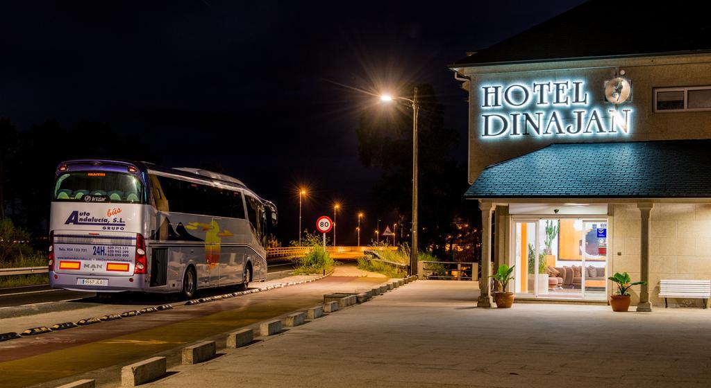 Hotel Dinajan 비야누에바 데 아로사 외부 사진