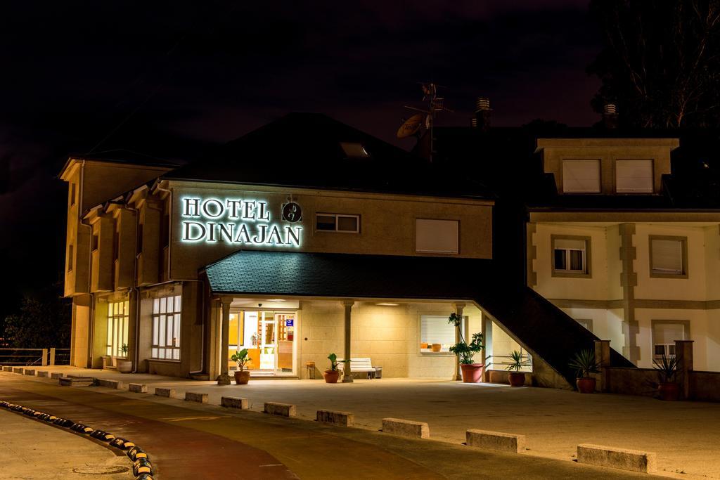 Hotel Dinajan 비야누에바 데 아로사 외부 사진