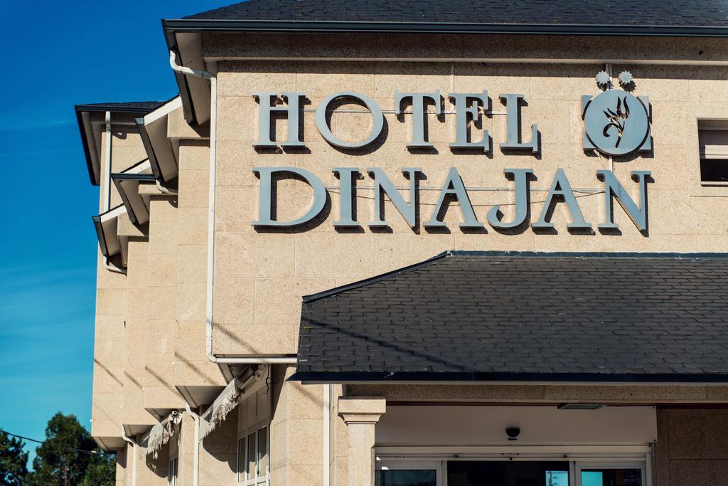 Hotel Dinajan 비야누에바 데 아로사 외부 사진